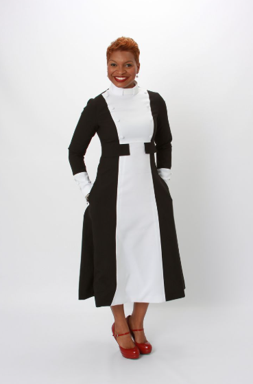 Styling Women’s Clergy Robes: A Guide to Enhance Your Presence