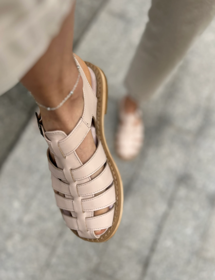 Top Closed-Toe Summer Shoes & Sandals: 12 Ideas for When You’re Not Pedi-Ready