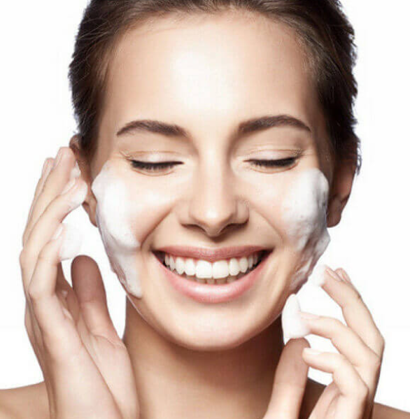 How Exfoliation Can Transform Your Skin: The Secret to Smooth, Glowing Skin