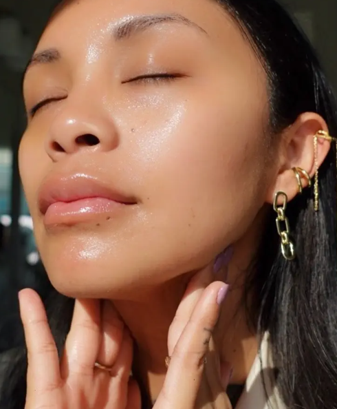 How to Identify Oil-Based Skincare Products: A Comprehensive Guide